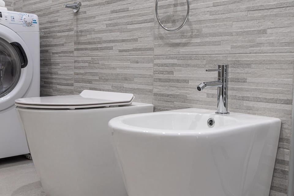 Bathroom, washing machine, dryer