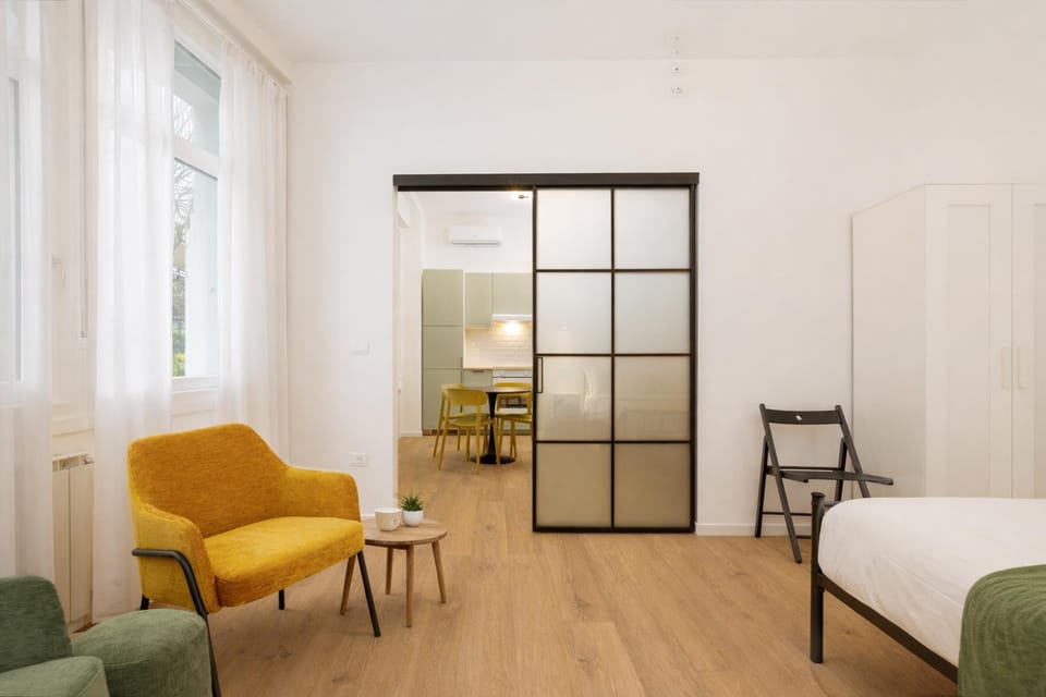 Bed, Living room, Photo of the whole room, Seating area, Bedroom, wardrobe