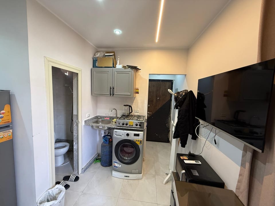 لعشاق الفخامه والراحه استيديو سنجل ببلكونه بجانب جميع الخدمات Apartment in Egypt