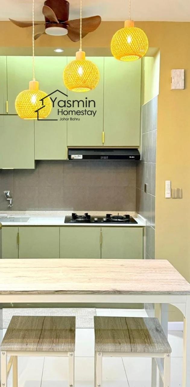 3R2B 1-9pax Yasmin Homestay Johor Bahru - One49 Residence Apartment in Johor Bahru