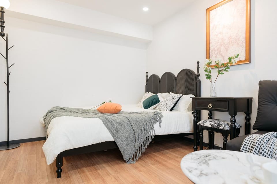 Bed, Bedroom