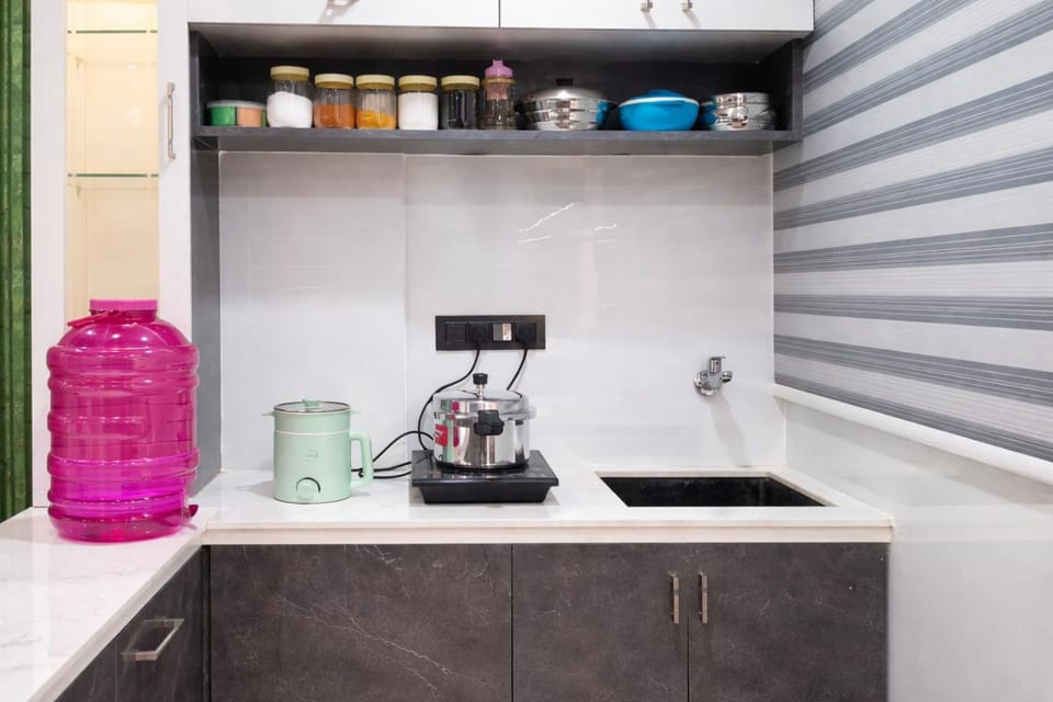 Kitchen or kitchenette, kitchen