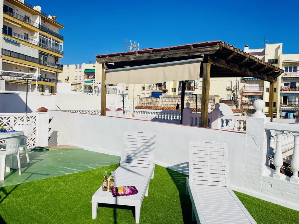 Balcony/Terrace, sunbed