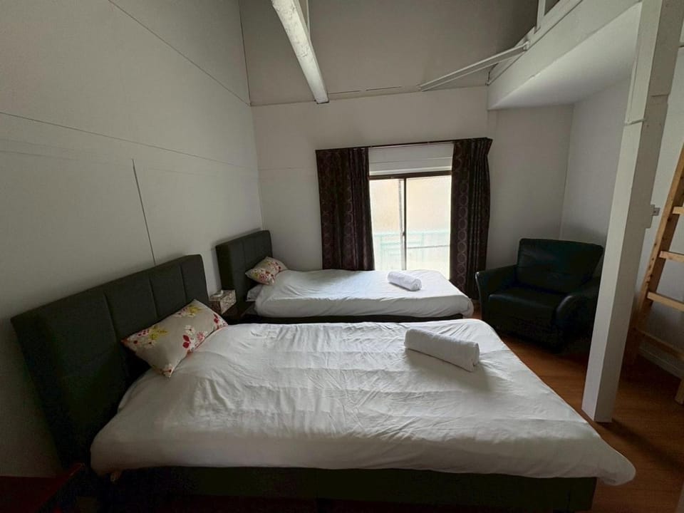 Runbull House Apartment in Japan
