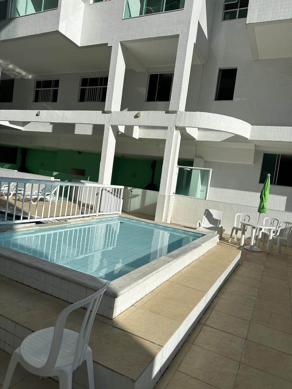 Swimming pool, sunbed