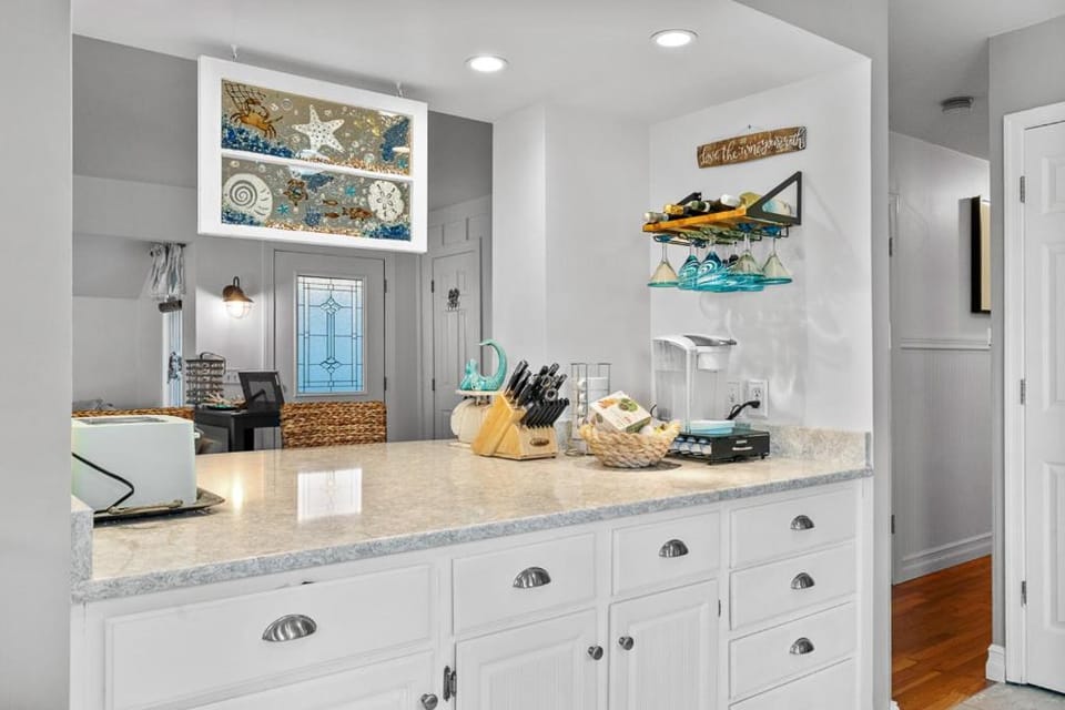 Waterfront Coastal Retreat on Ocean Pines Golf Course with Private Dock House in Ocean Pines