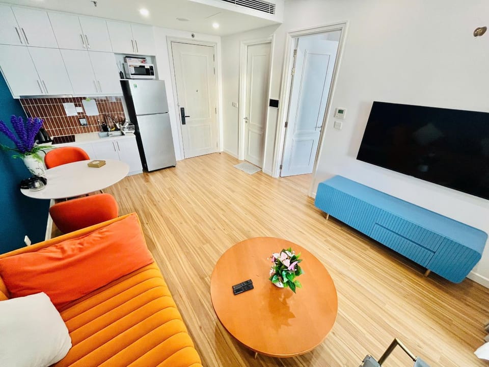 Communal lounge/ TV room, TV and multimedia, Kitchen or kitchenette, Living room, Seating area, Dining area, Evening entertainment, minibar, oven, pet friendly, stove
