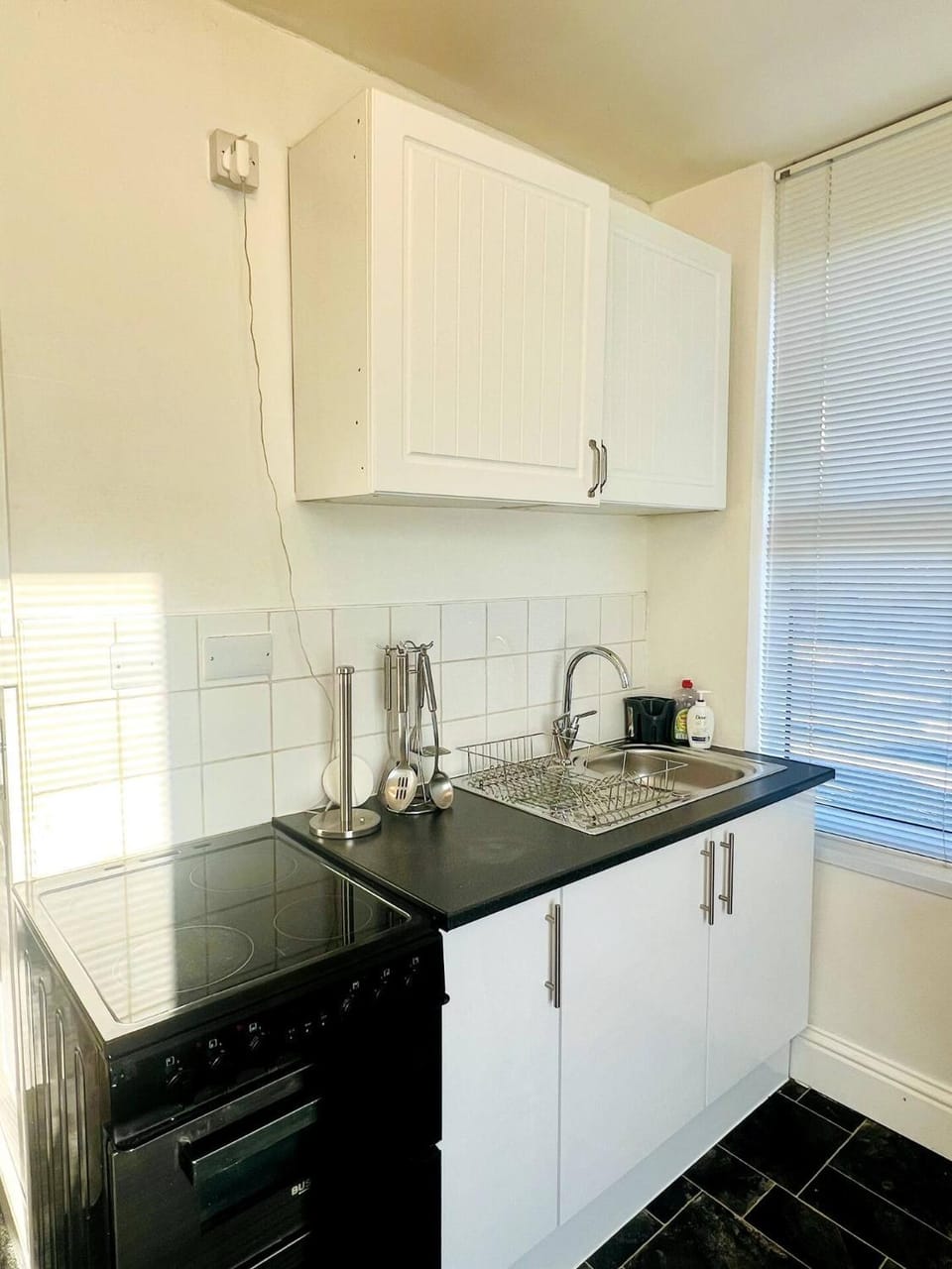 Homely House with Parking & WiFi Close to Centre House in Ipswich