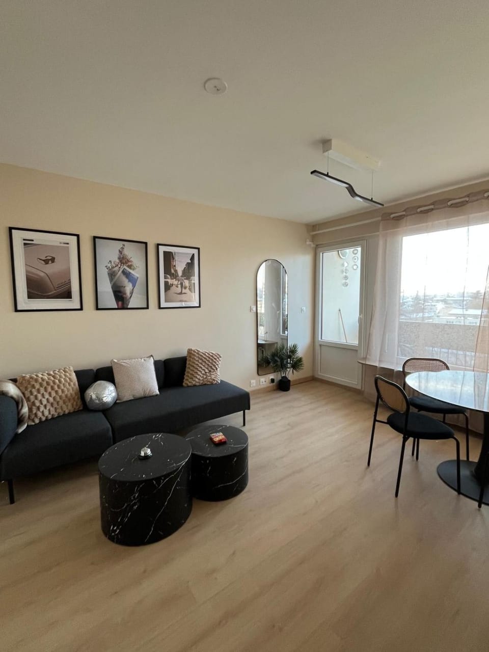 Unlock - Renovated apartment with elevator and balcony free parking Apartment in Thionville