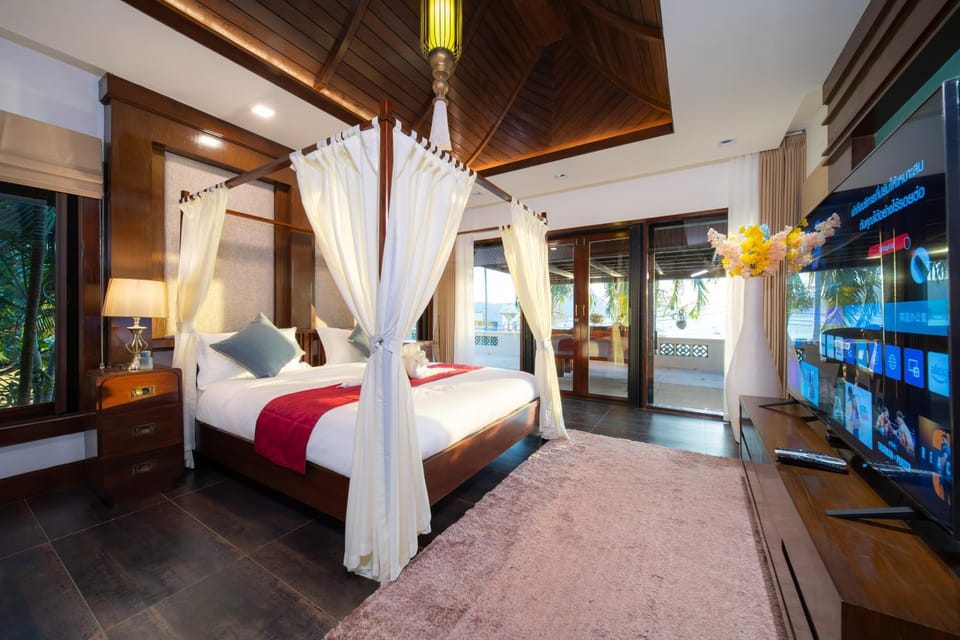 Bed, TV and multimedia, Photo of the whole room, Bedroom