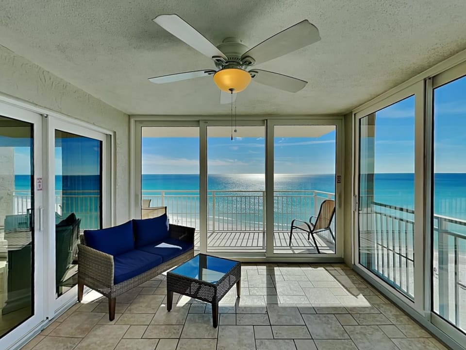 Balcony/Terrace, Seating area, Sea view, furniture