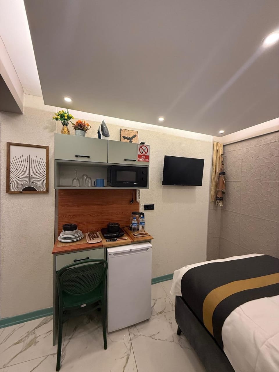 Modern Compact Studio Near Metro Station Apartment in Istanbul