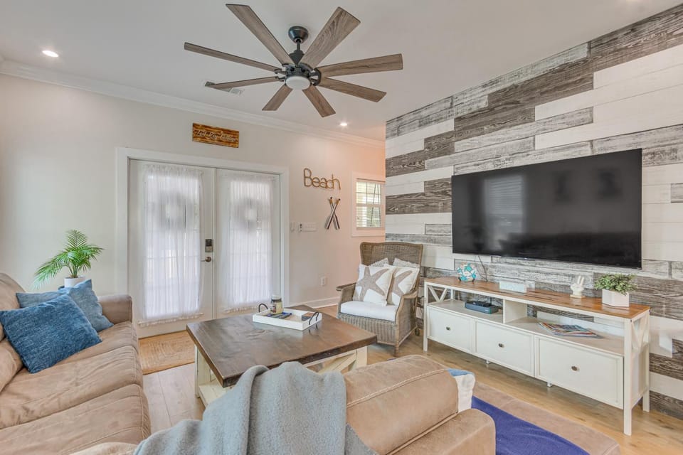 Family Friendly & Resort Perks! Perdido Key Condo Villa in Perdido Key