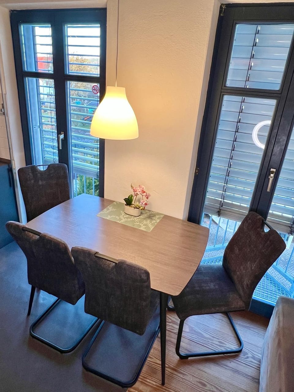Stilvolle zentrale 2,5 Zimmer Wohnung am Römerbad mit Terrasse Apartment in Baden-Württemberg