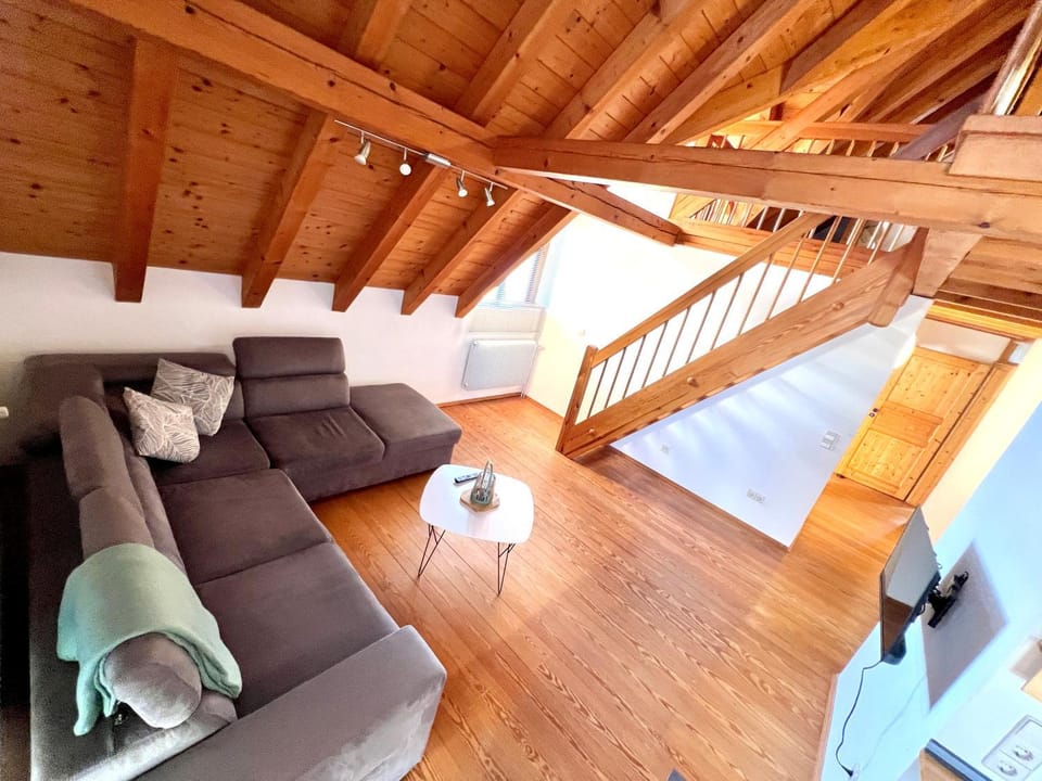 Stilvolle zentrale 2,5 Zimmer Wohnung am Römerbad mit Terrasse Apartment in Baden-Württemberg