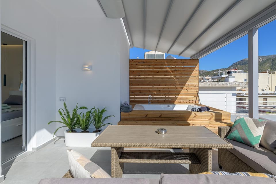 Patio, Day, View (from property/room), Balcony/Terrace, Seating area, Dining area