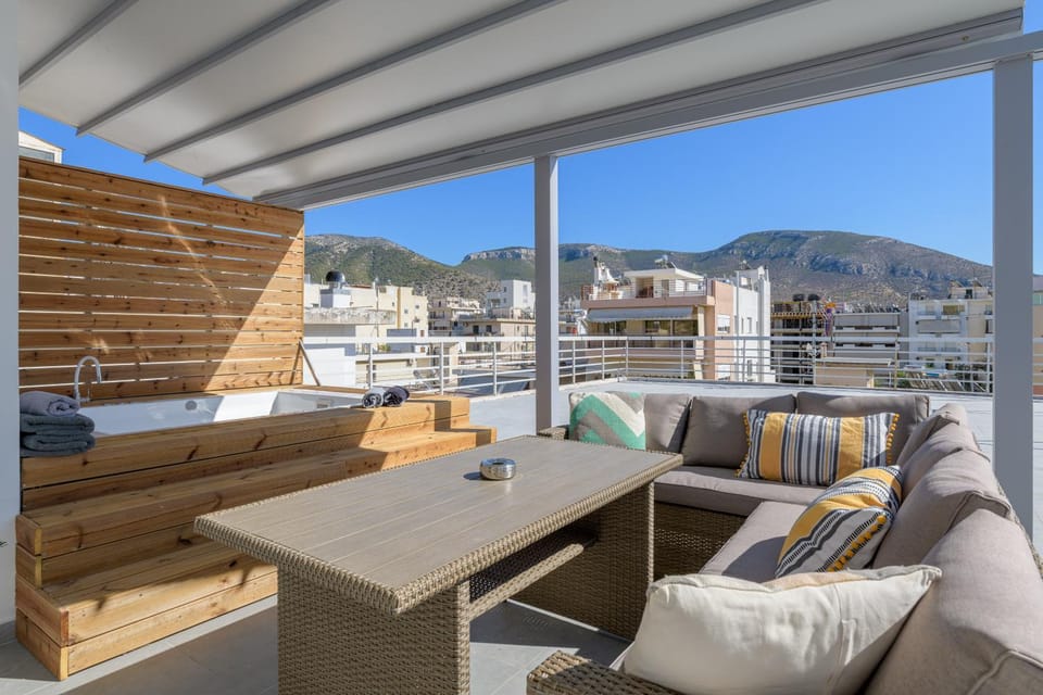 Patio, Day, Natural landscape, View (from property/room), Balcony/Terrace, Seating area, Dining area, Mountain view