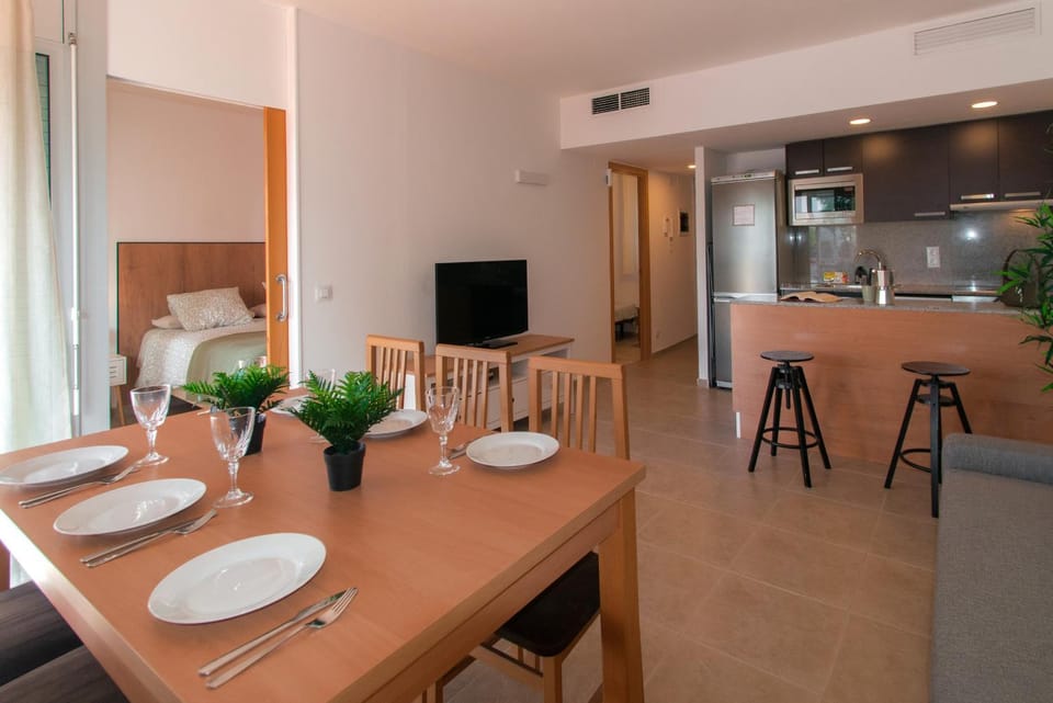 Kitchen or kitchenette, Living room, Dining area