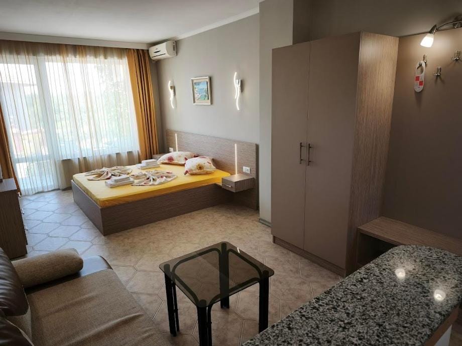 Guesthouse Kamelia Bed and Breakfast in Burgas Province