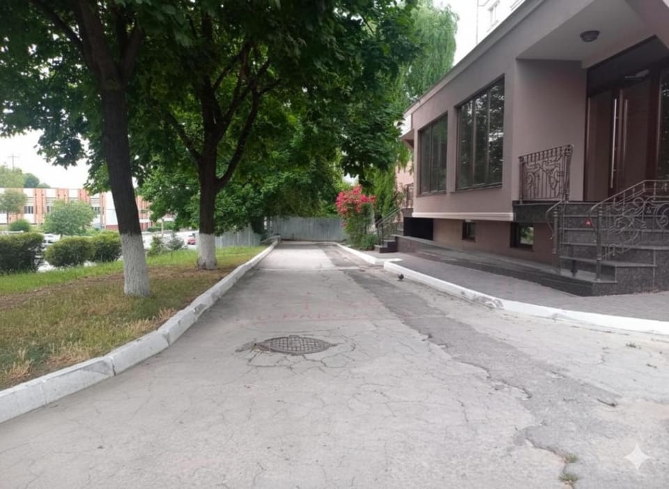 Property building, Street view