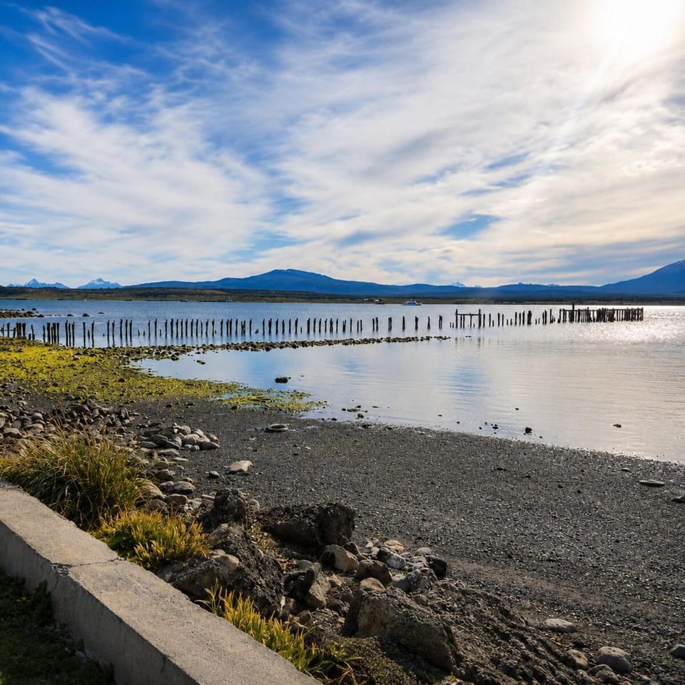 Nearby landmark, Day, Natural landscape, Lake view, Mountain view, River view, Sea view
