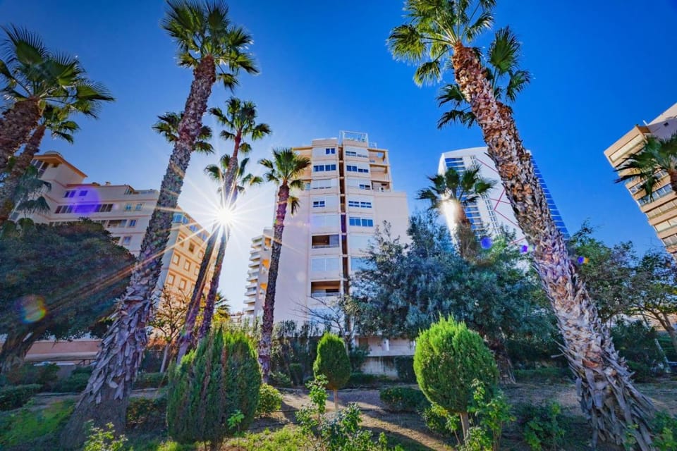 Property building, Facade/entrance, Off site