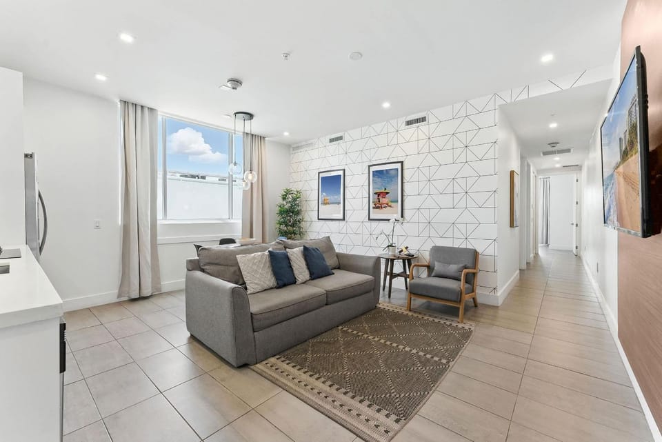 Communal lounge/ TV room, Living room