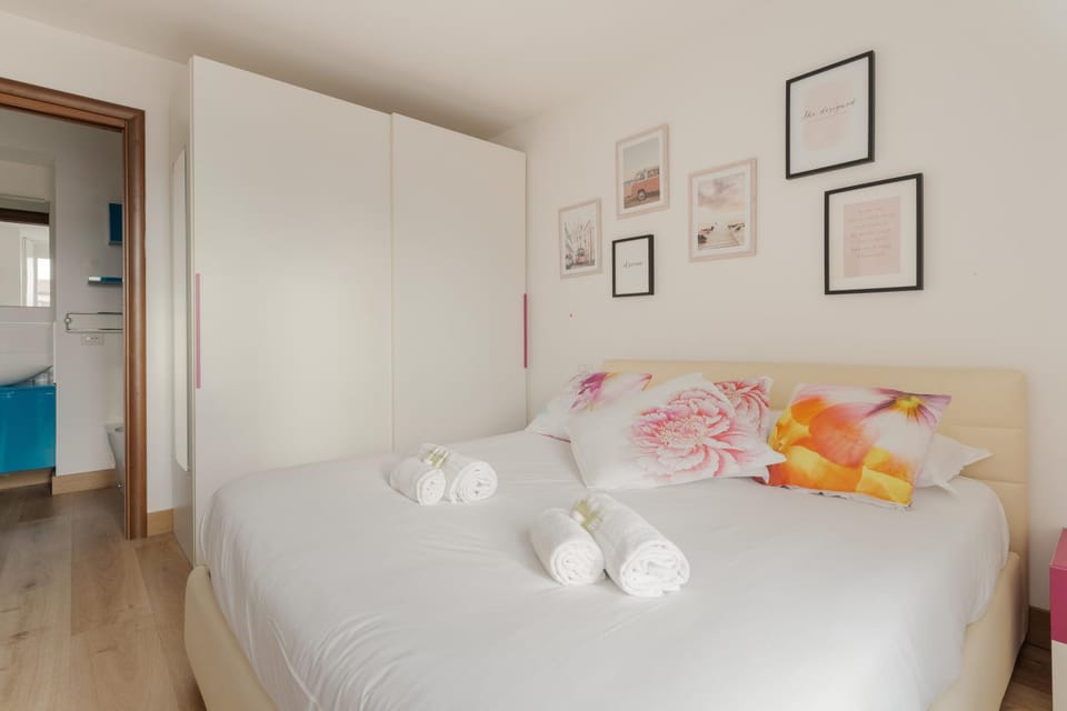 Bed, Bedroom, wardrobe