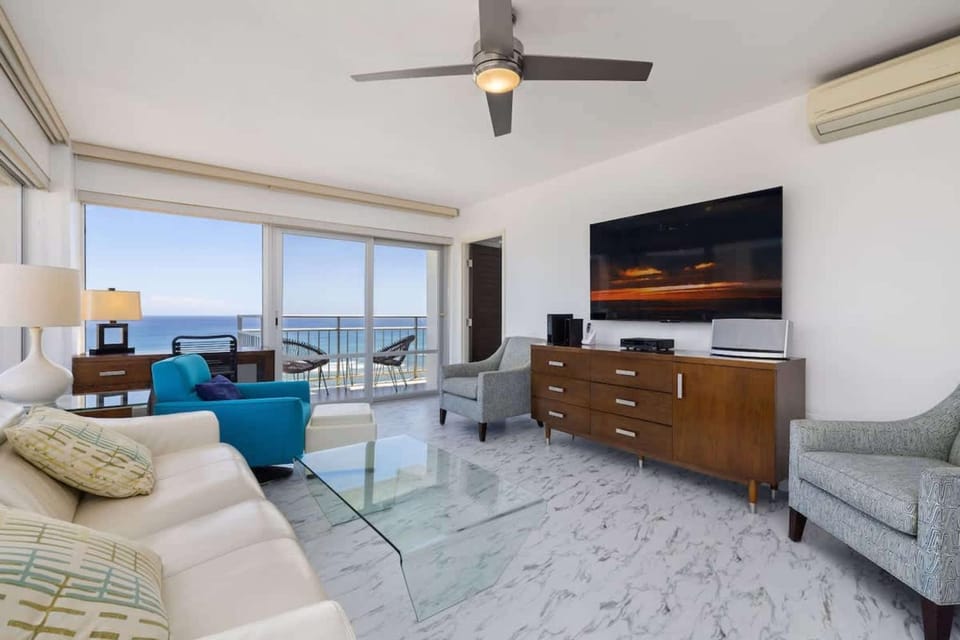 TV and multimedia, Living room, Seating area, Sea view