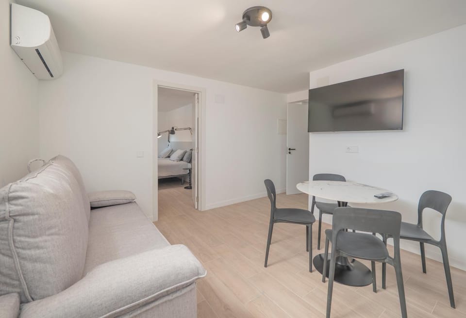 "Coliving Torremolinos Playa" by Acomodation Vacation rental in Torremolinos