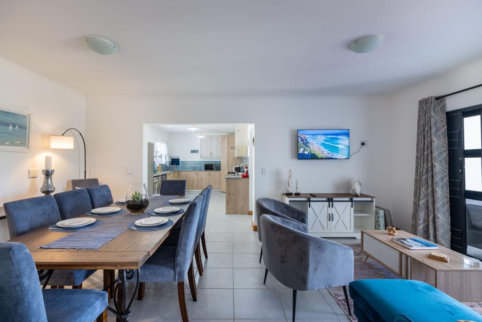 TV and multimedia, Living room, Dining area