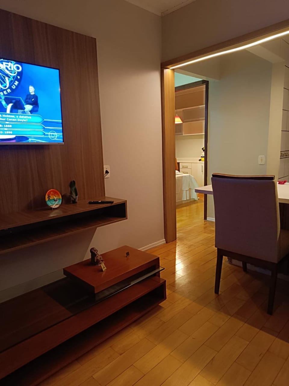 SHOW RURAL 2026- CASA COM AR e PISCINA PRIVATIVA House in Cascavel