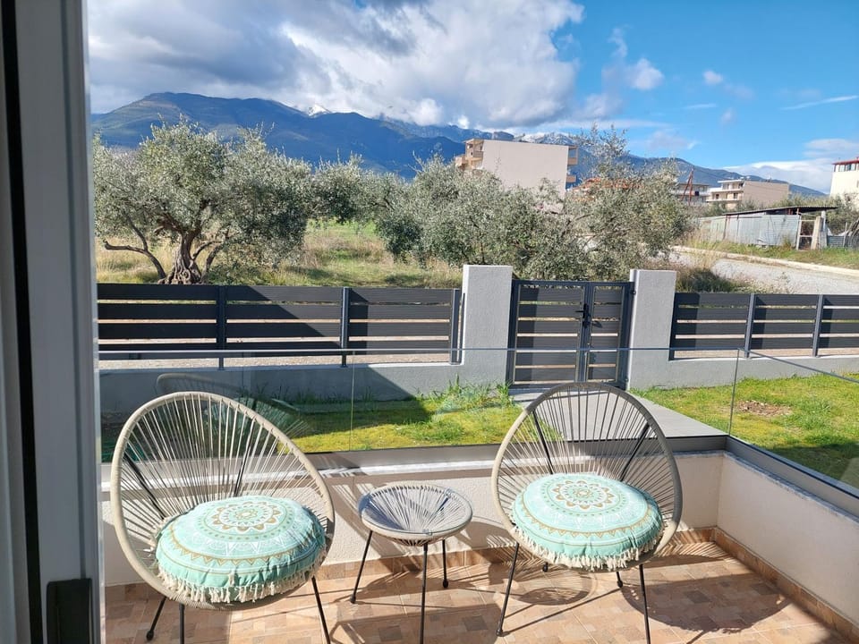 Natural landscape, Balcony/Terrace, Mountain view