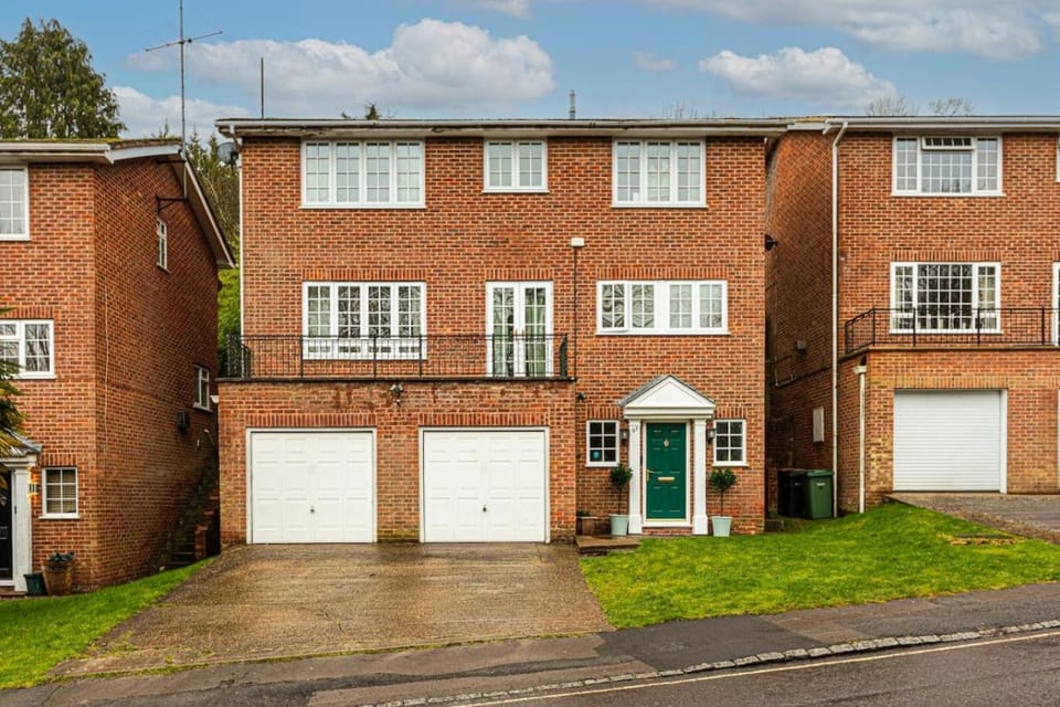 Hillside House House in Henley-on-Thames