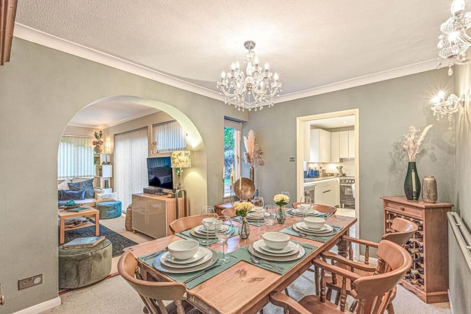 Hillside House House in Henley-on-Thames