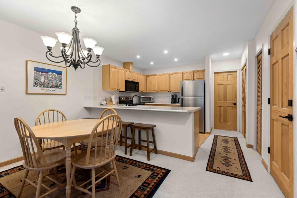 Glen Eagles by Whistler Premier Apartment in Whistler