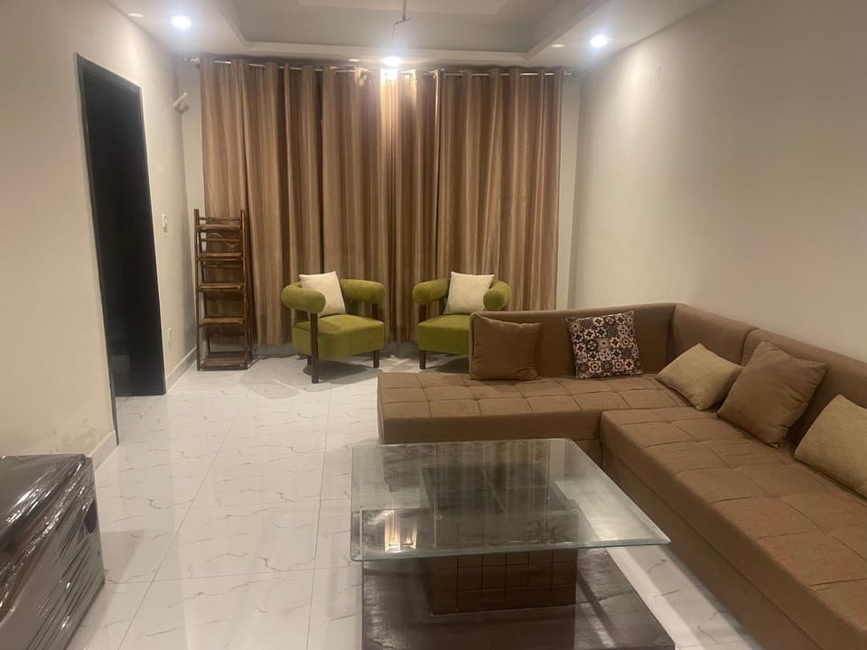 Fully Refurbished Air Conditioned Room Apartment in Islamabad