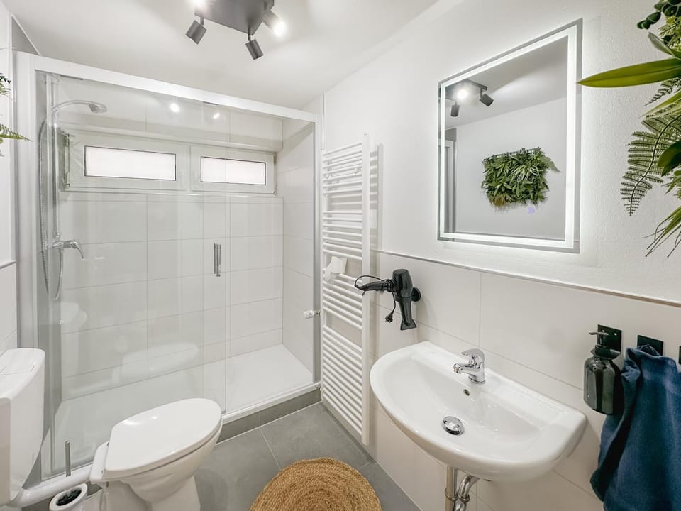 Shower, Toilet, Bathroom