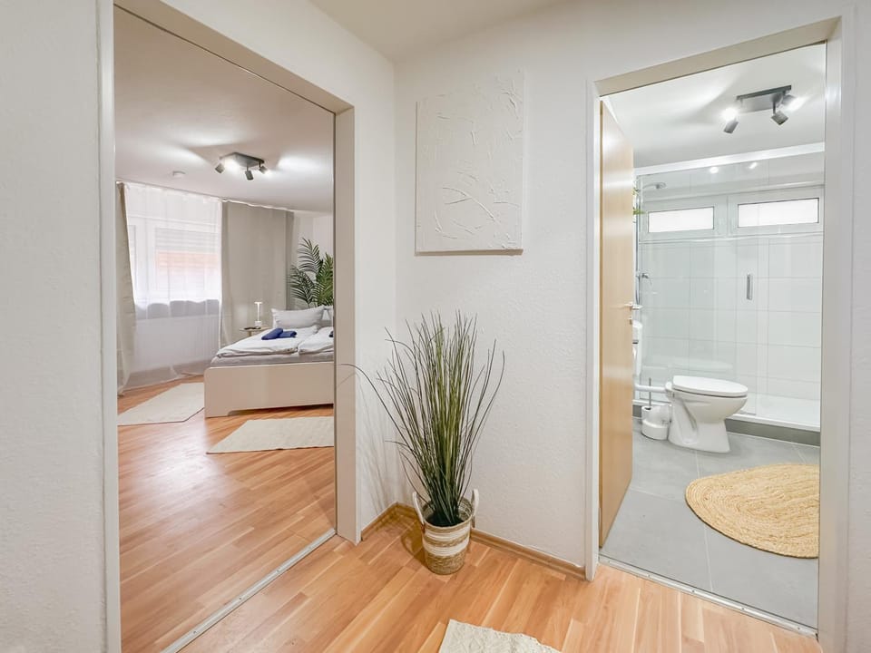 Bathroom, Photo of the whole room, Bedroom, Area and facilities
