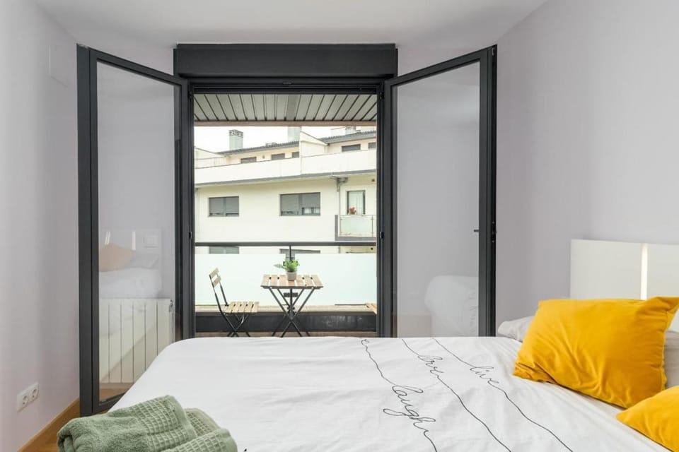 Bonito piso con piscina y garaje Apartment in Cantabria