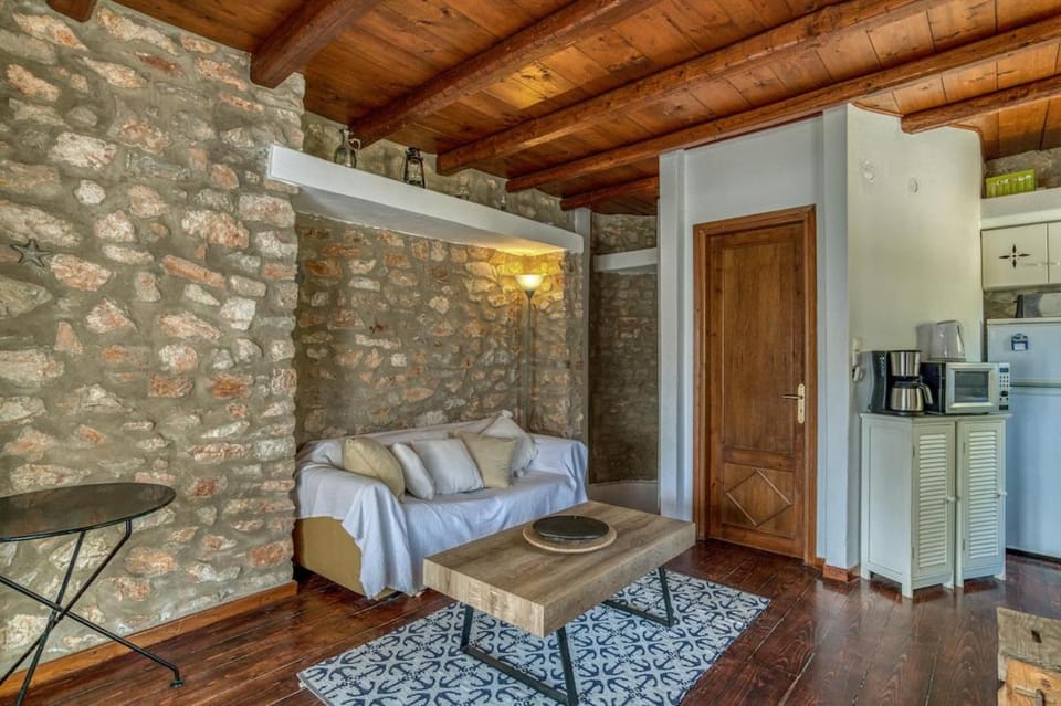 Stone & Sea Villa Krotiri Paros by ΜΡS Apartment in Decentralized Administration of the Aegean