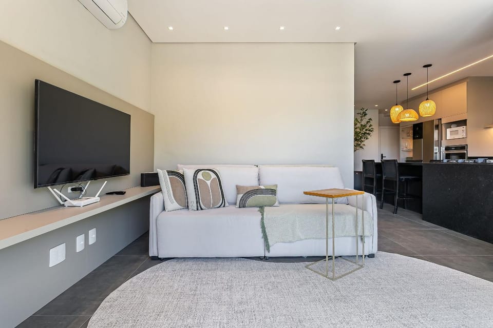 Communal lounge/ TV room, TV and multimedia, Living room