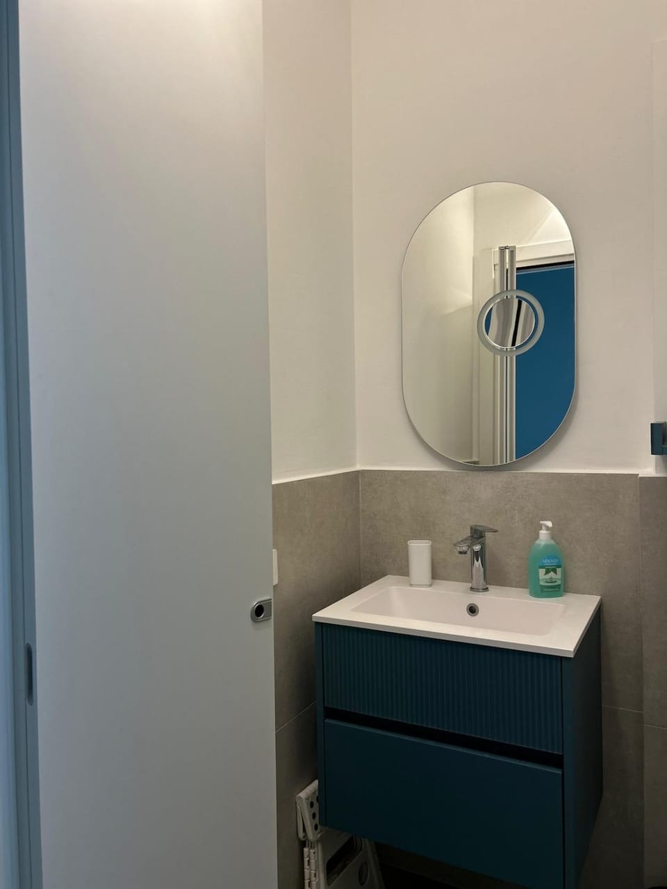 Metro piazza Repubblica, 8 min walk to Central station Apartment in Milan