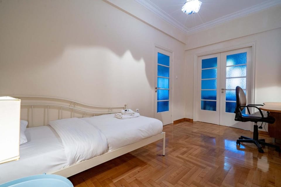 Blue Harmony 3BR - Heart of Athens by ΜΡS Apartment in Athens