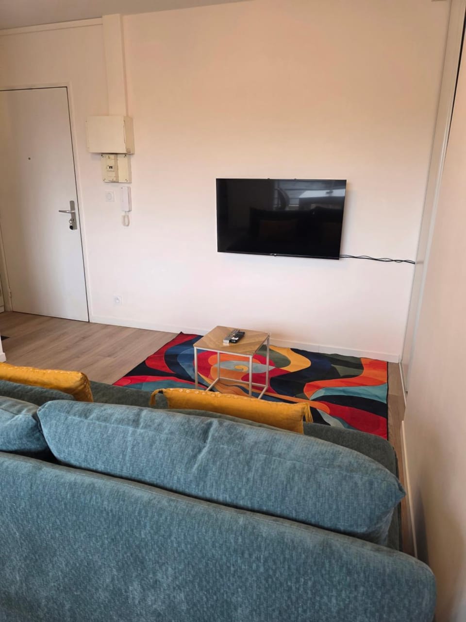 TV and multimedia, Living room, internet