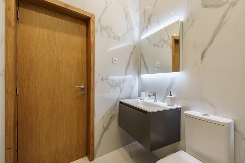 Toilet, Bathroom