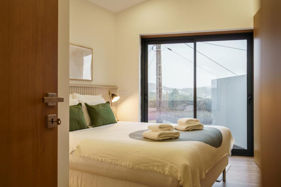 Bed, Balcony/Terrace, Bedroom