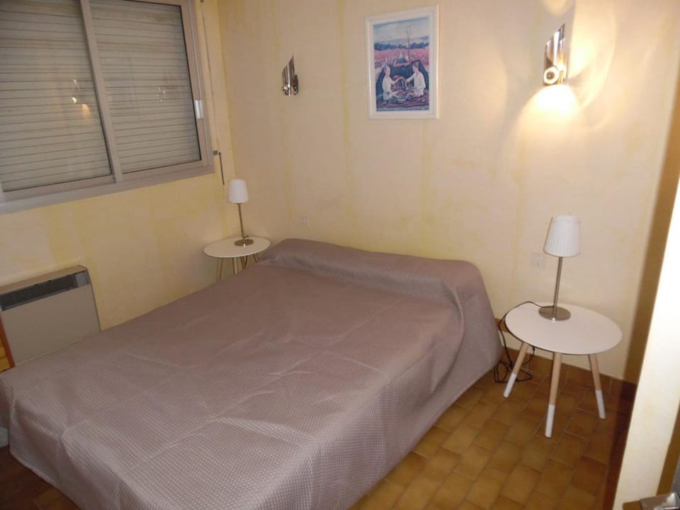 Appartement T2 lumineux près de la plage avec loggia et balcon Sud-Ouest - FR-1-696-132 Apartment in Canet-en-Roussillon