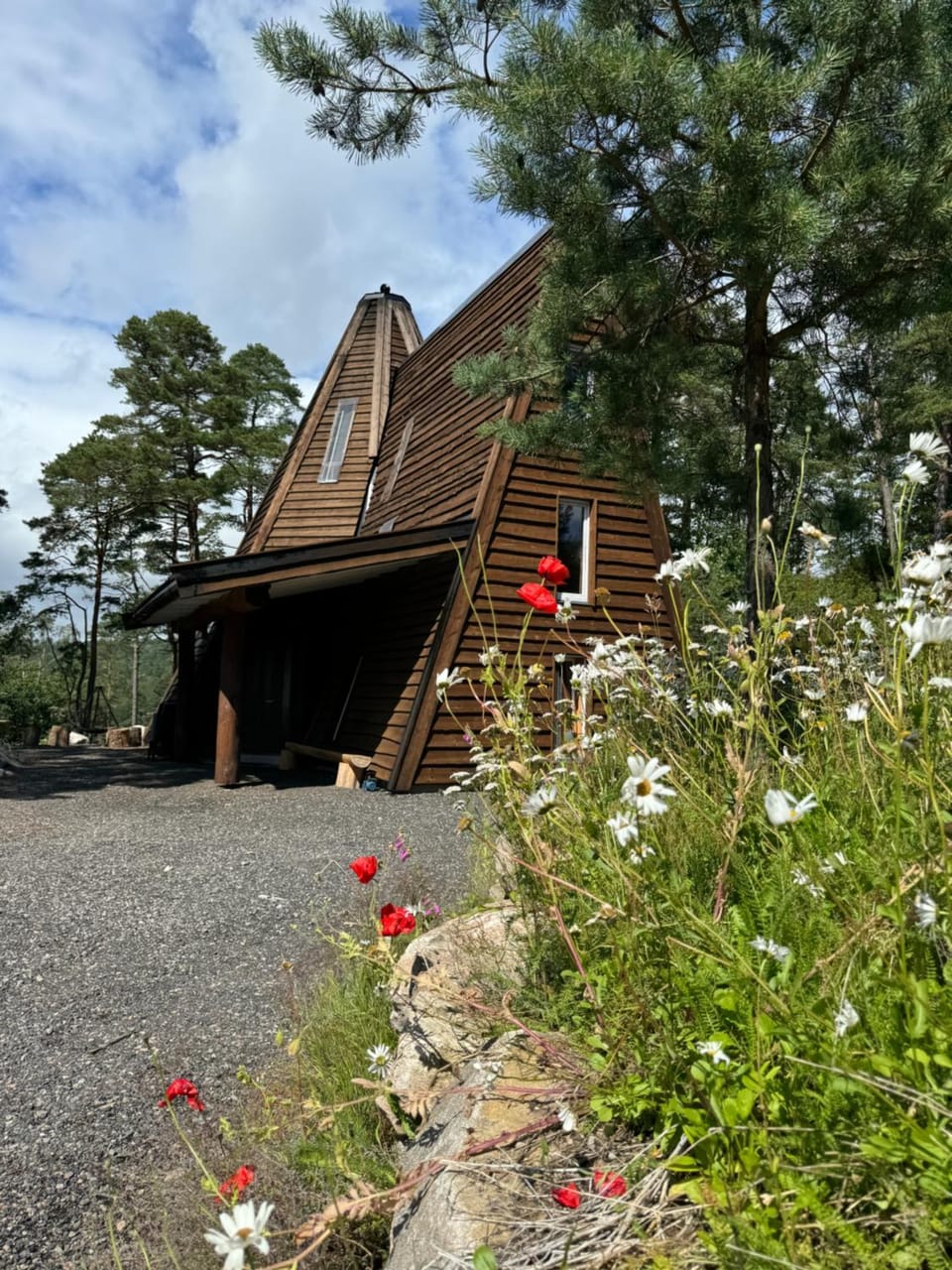 Gluba Lavvo House in Norway