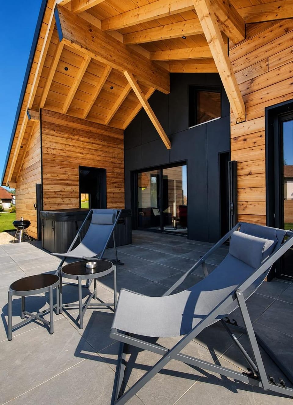 Patio, BBQ facilities, Garden, Hot Tub, Parking, sunbed